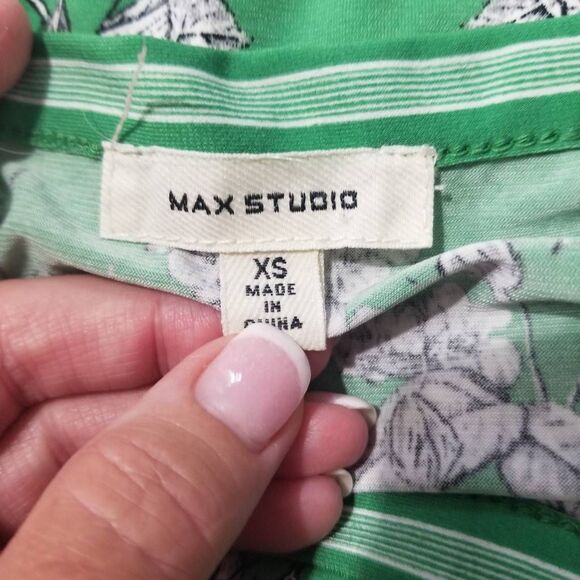 Max Studio Green Floral Sleeveless Sheath Dress - Picture 6 of 8